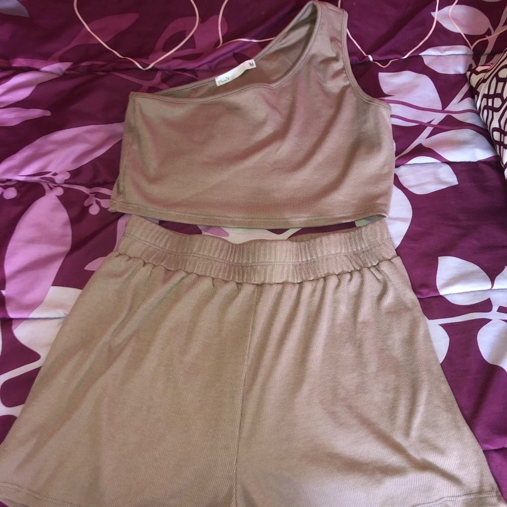 BRAND NEW F21 2-piece Set